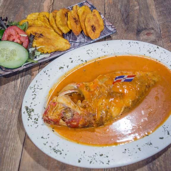 Pargo Entero Salsa de Coco Small
