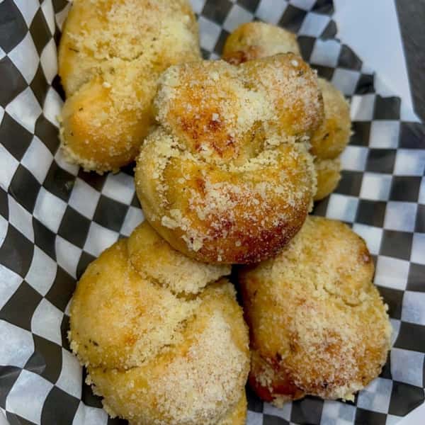 Garlic Knots