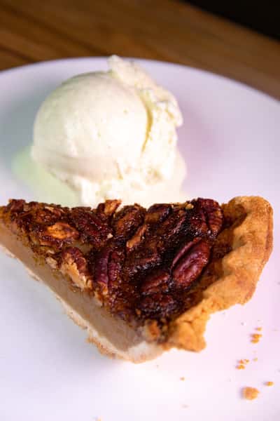 pecan pie a la mode