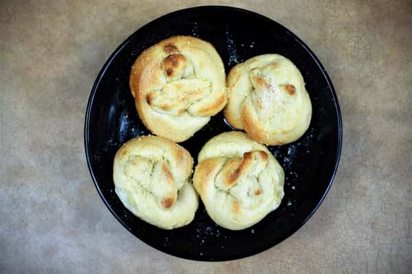 Garlic Pretzel