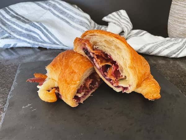 BLACKBERRY, BACON + BRIE CROISSANT