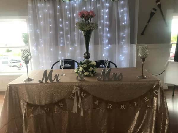 just married table
