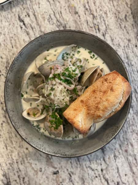 Steamed Little Neck Clams