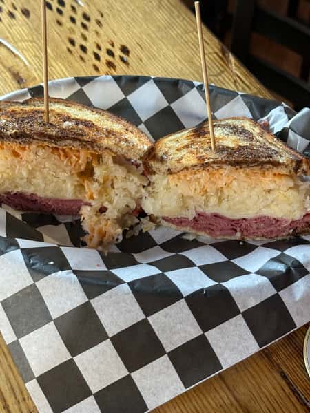 Corned Beef Rueben