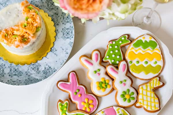 Festive Easter cookies and cake from NoPo