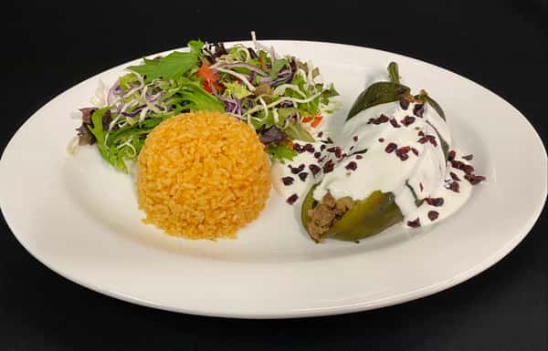 Chiles En Nogada