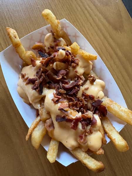 Fries w/ Beer Chz & Bacon