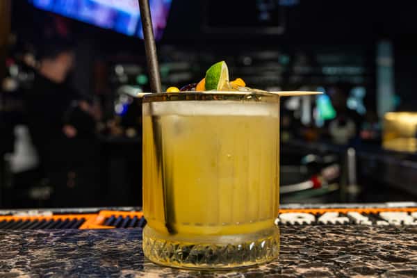 HONOR THE COLADA