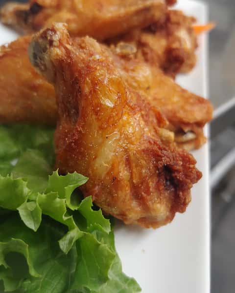 Bone-in or Boneless Chicken Wings (Appetizer)