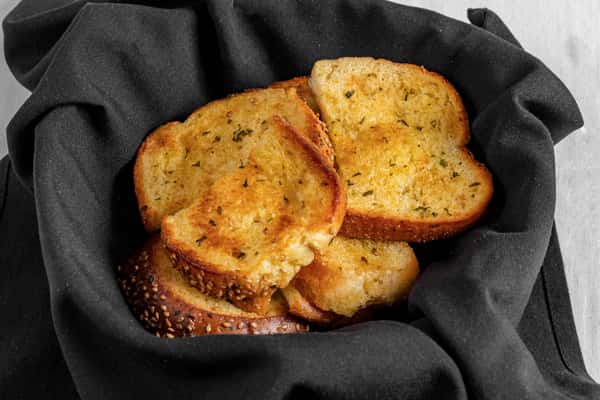 Favazza's Famous Garlic Bread