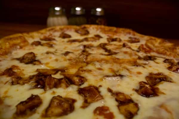 BBQ chicken pizza