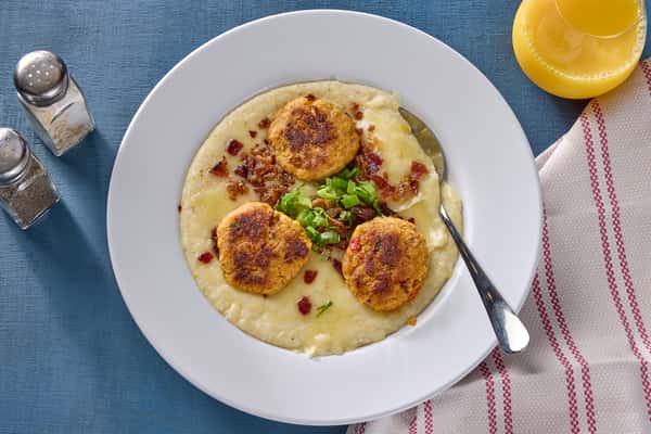 Crabcake & Grits