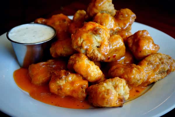 BONELESS WINGS