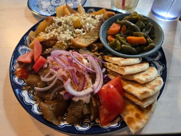 Mediterranean cuisine platter