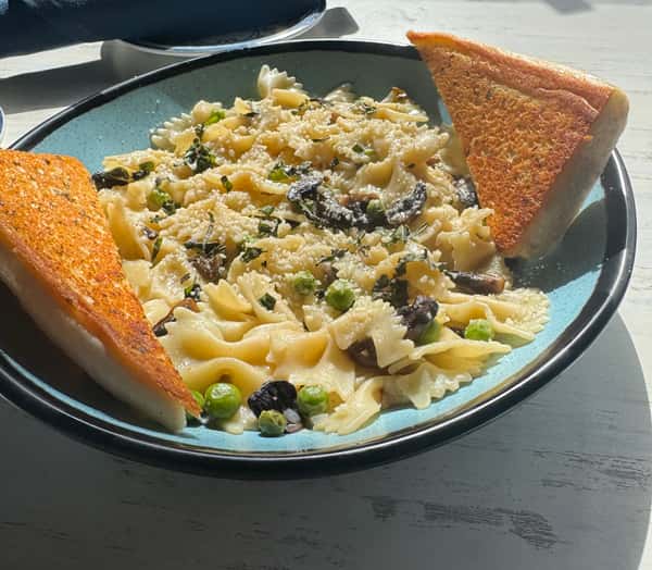 Farfalle Con Funghi