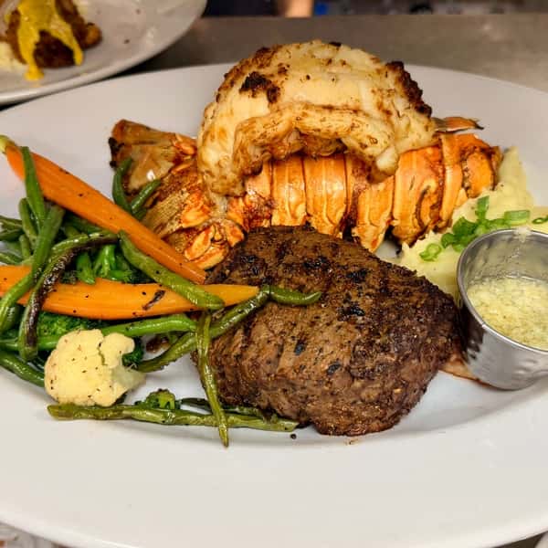 Surf & Turf (Lobster/6oz Filet)