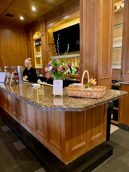 Upham Room Bar Showe