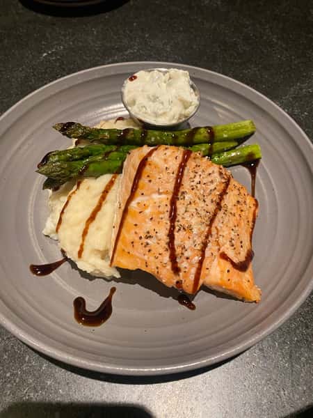 Salmon Suppa