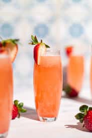 Prosecco specialty cocktail 2
