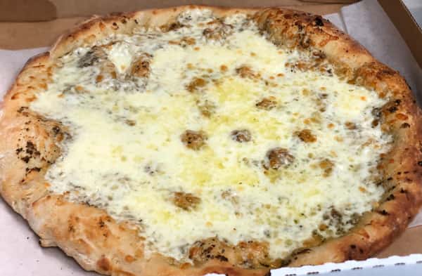 White Sicilian Pizza with Mozzarella