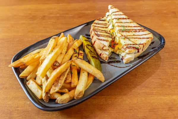 Caprese Grilled Cheese