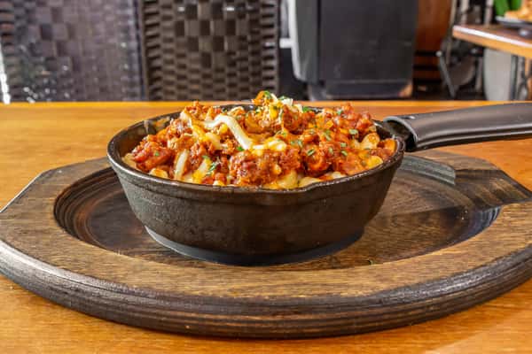 Hot Honey Chipotle Chorzio Mac & Cheese