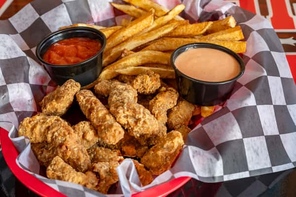 Finger steaks and Fries with sauce to dip