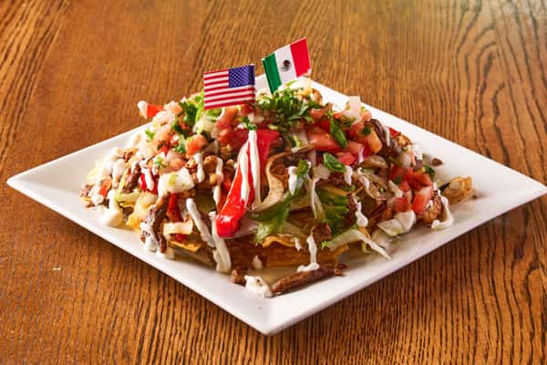 Steak/Shrimp Fajita Nachos