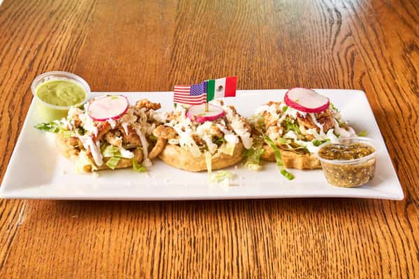 Chicken Sopes