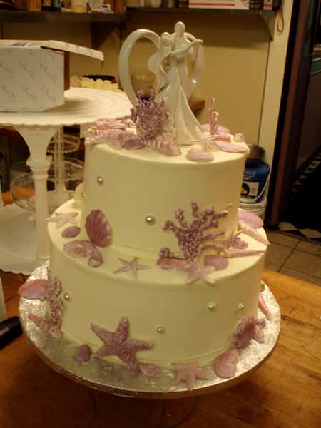 cake with starfish