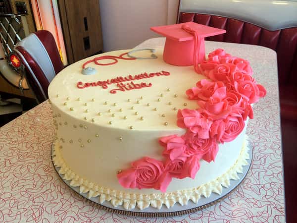 graduation cake