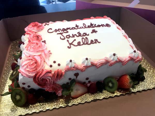 cake with roses
