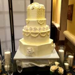 white cake