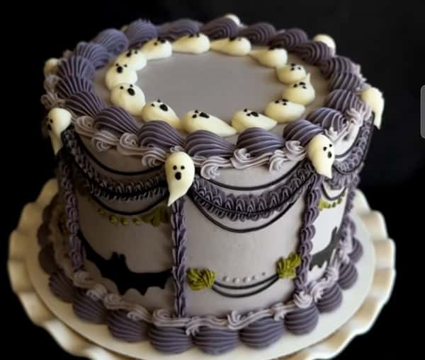 BOO-TIFUL Midnight Mischief Cake 👻