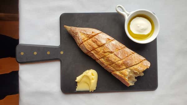 Demi Baguette