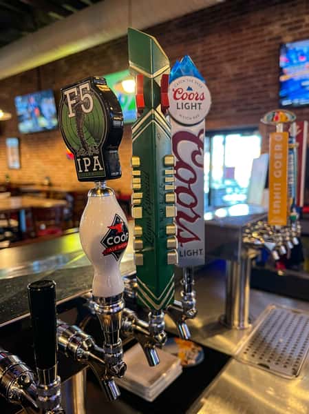 beer-taps_