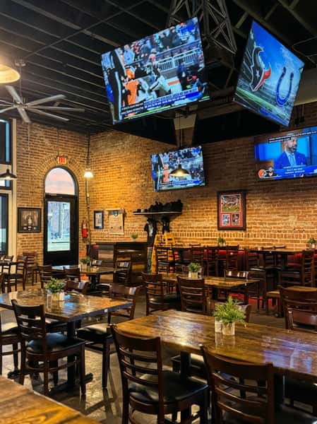 sports-bar-interior