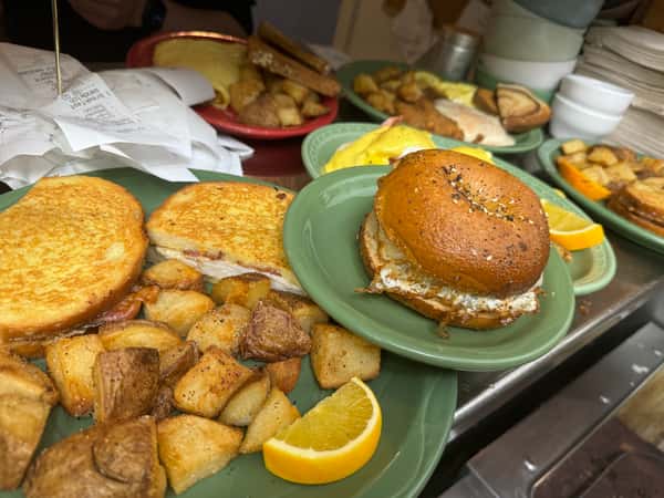 bagel sandwich