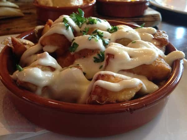 Patatas Bravas Happy Hour Menu Tablas Woodstone Taverna (Kafé Neo