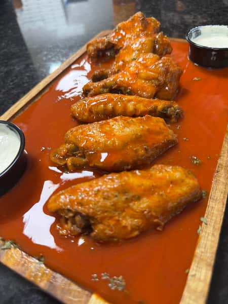 6 pc Buffalo wings