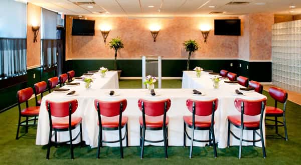 banquet tables setup