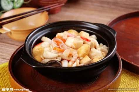 Seafood with Tofu 海鲜豆腐煲