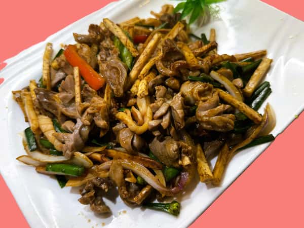 Dried Squid with Chicken Gizzard & Taro 吊片鸡胗芋丝