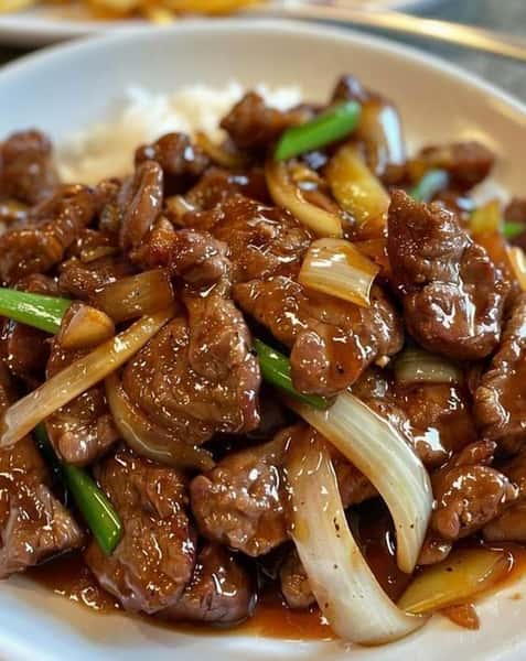 L-Mongolian Beef蒙古牛