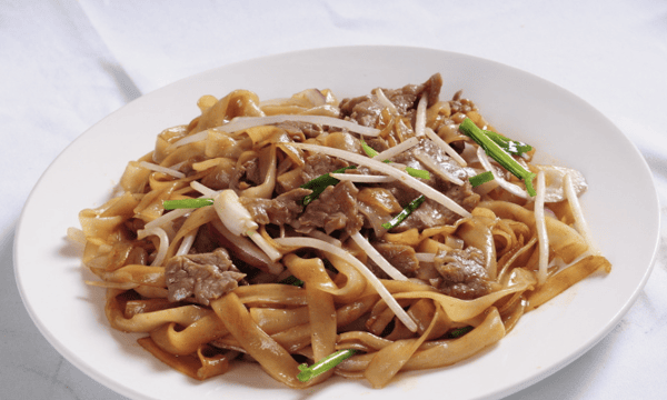 Dry Chow Foon with Beef