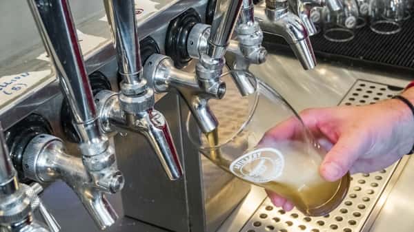 Beer Pour