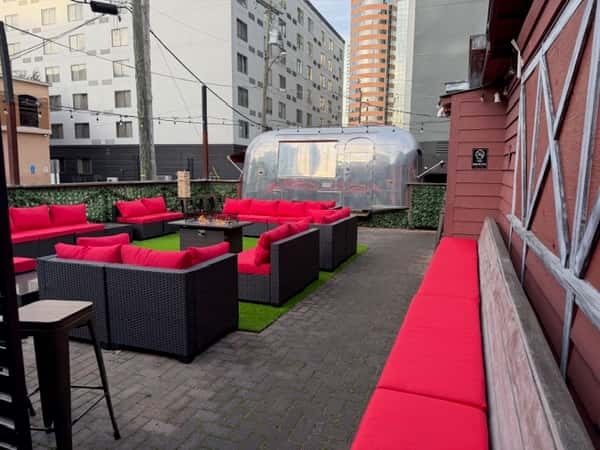 ROW PATIO 2