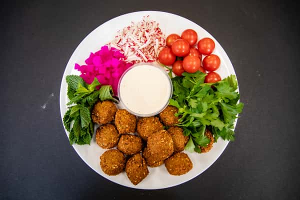 falafel appetizer plate