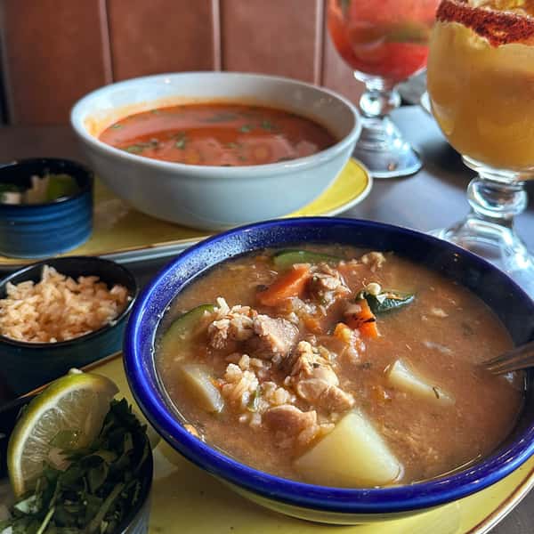 Caldo De Pollo