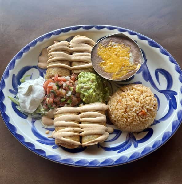Lunch Chicken Flautas